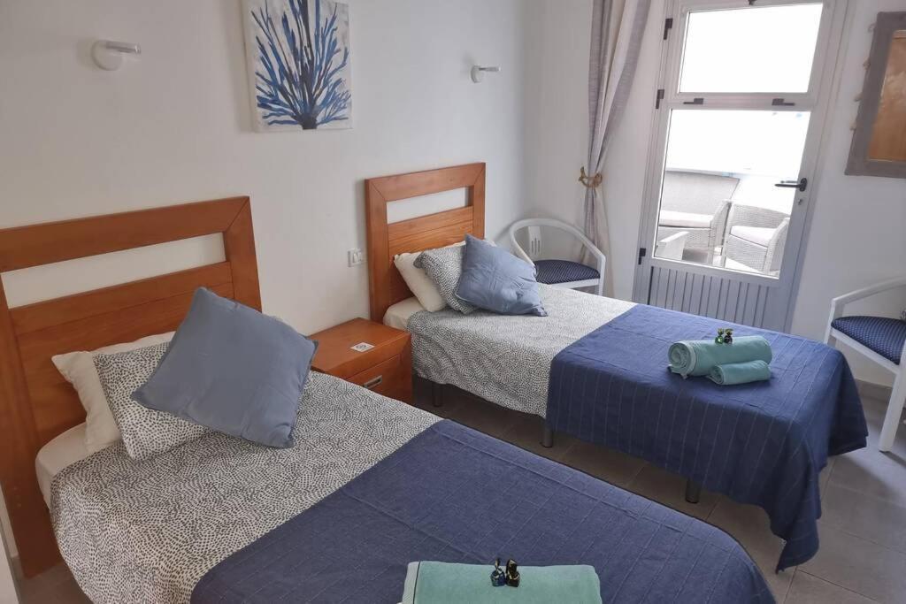 קורלחו Casa Gales: Relax Next To The Sea Apartment For Families מראה חיצוני תמונה